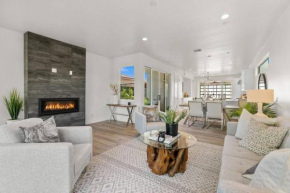 Modern, Spacious, home w rooftop view